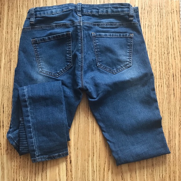 ❄️ Blue jeans w/bandage wrap detail size 1 - Picture 2 of 2